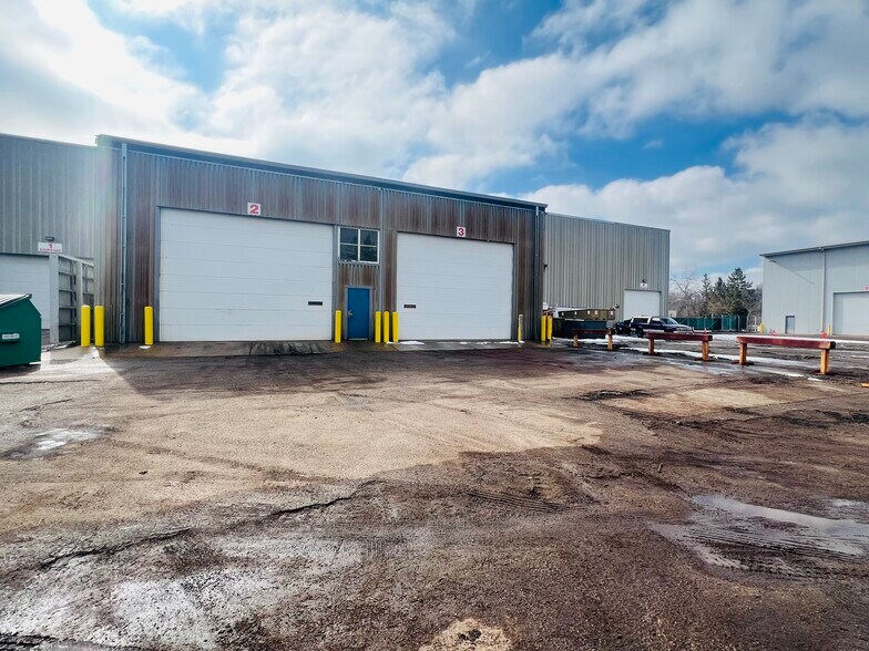 200 N Hardman Ave, South Saint Paul, MN à vendre - Photo du bâtiment - Image 2 de 8