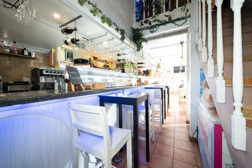Retail in València, Valencia for lease - Interior Photo - Image 1 of 1