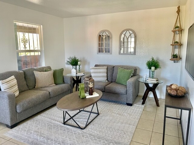 1809 Girard Blvd SE, Albuquerque, NM à vendre - Photo du bâtiment - Image 2 de 14