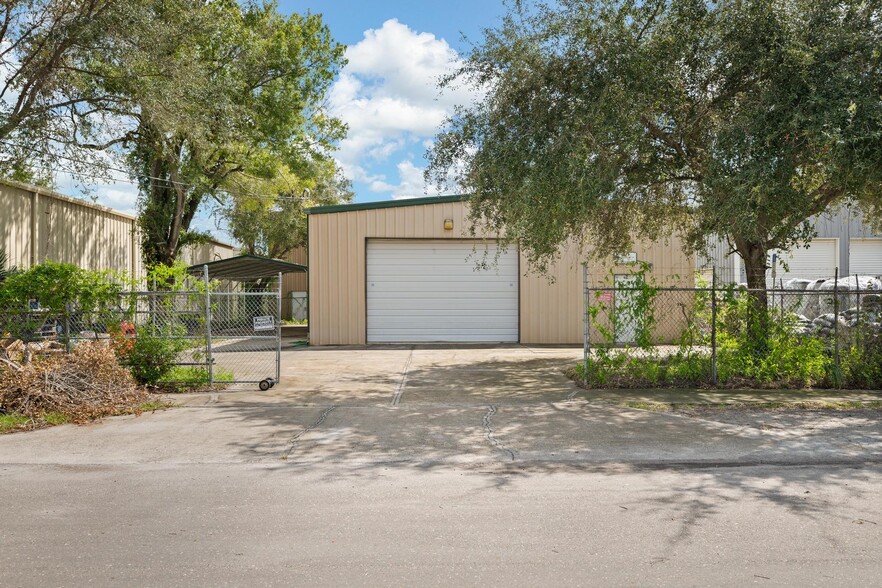 4825 N Lauber Way, Tampa, FL à vendre - Photo principale - Image 1 de 24