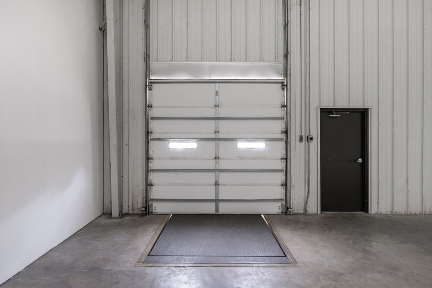 3525 Enterprise Way, Green Cove Springs, FL for lease - Building Photo - Image 3 of 13