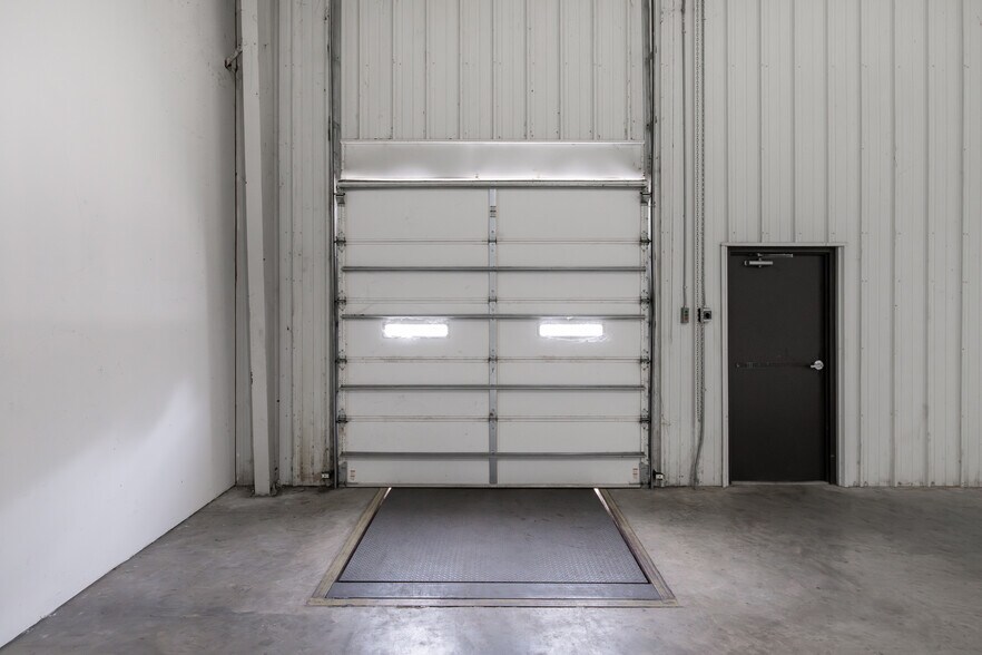 3525 Enterprise Way, Green Cove Springs, FL à louer - Photo du bâtiment - Image 3 de 13