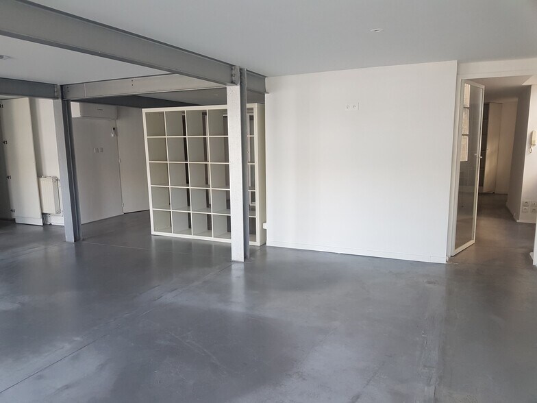 Bureau dans Bordeaux à louer - Photo du bâtiment - Image 3 de 8