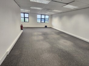 Pony Rd, Oxford for lease Interior Photo- Image 2 of 8
