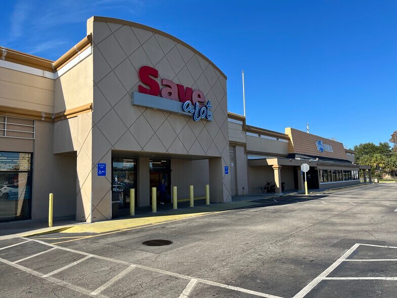 108-288 N Nova Rd, Daytona Beach, FL à louer - Photo du bâtiment - Image 2 de 10