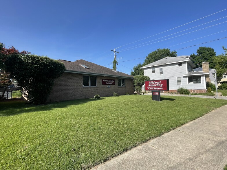 1448 Lincoln Way East, South Bend, IN à vendre - Photo du bâtiment - Image 1 de 1