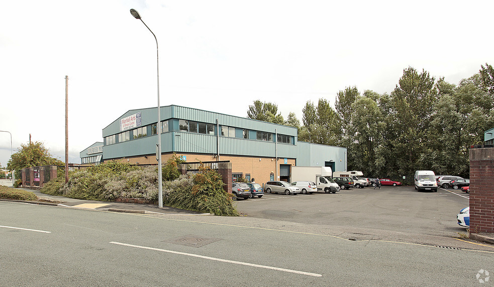 Waterloo Rd, Widnes for lease - Building Photo - Image 2 of 4