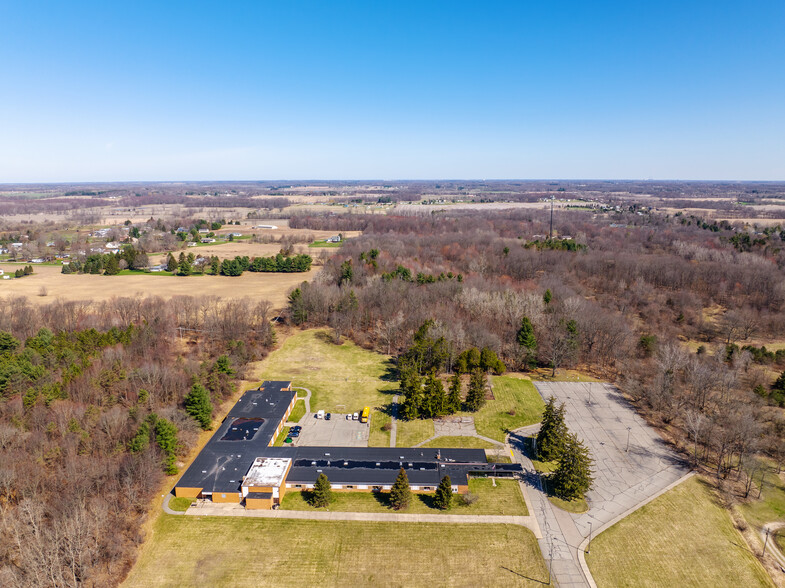 400 Dexter Rd, Eaton Rapids, MI for sale - Building Photo - Image 1 of 1