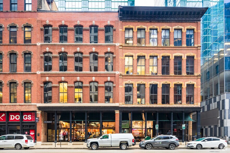 175 N Franklin St, Chicago, IL à louer - Photo principale - Image 1 de 14