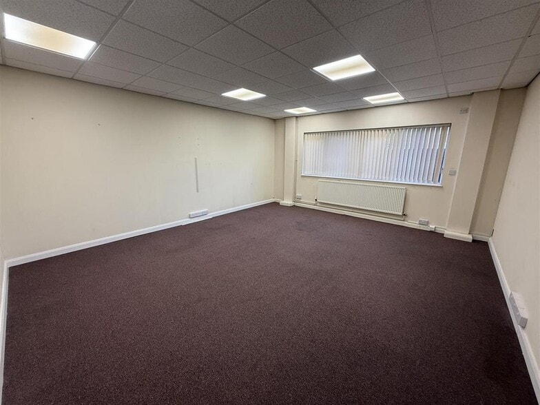 Ivy St, Birkenhead for lease - Building Photo - Image 3 of 10