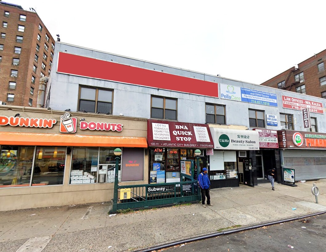 10013 Queens Blvd, Forest Hills, NY à louer Photo du bâtiment- Image 1 de 4