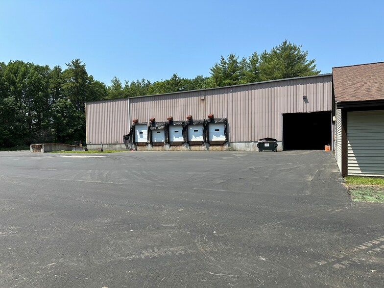 18 Hutcherson Dr, Gorham, ME à louer - Photo du bâtiment - Image 2 de 3