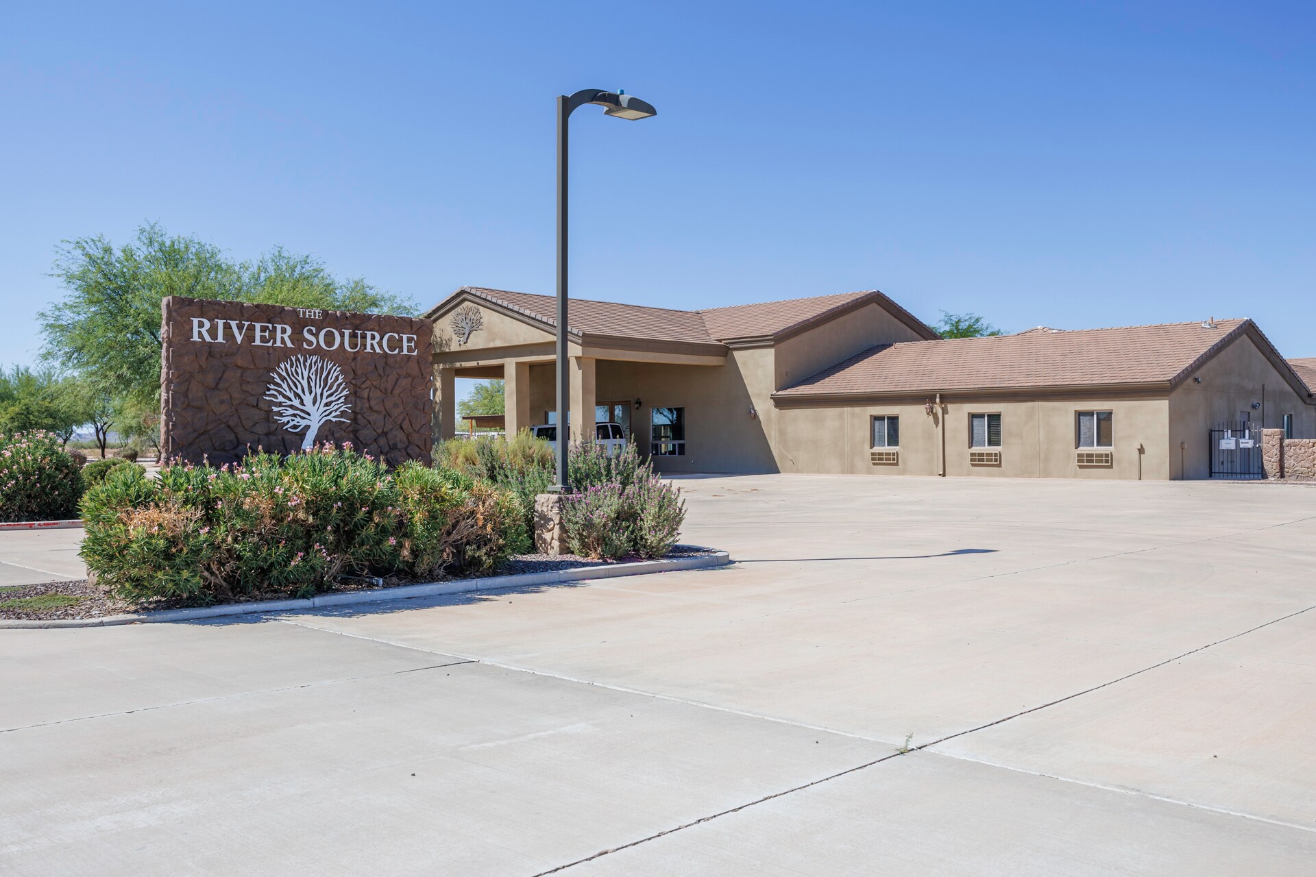 16286 S Sunland Gin Rd, Arizona City, AZ à vendre Photo du bâtiment- Image 1 de 105