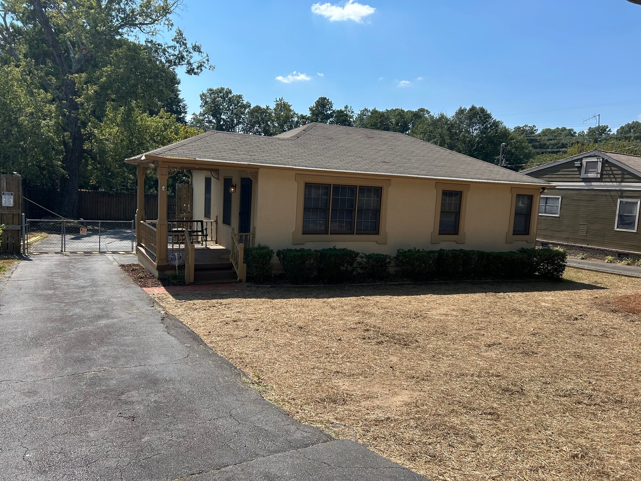 588 NE Seminole Dr, Marietta, GA à louer Photo du bâtiment- Image 1 de 8