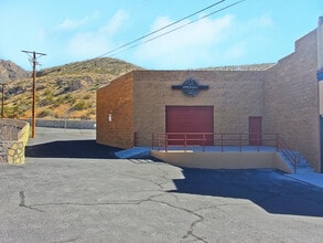 5200 N Mesa St, El Paso, TX for lease Building Photo- Image 1 of 5