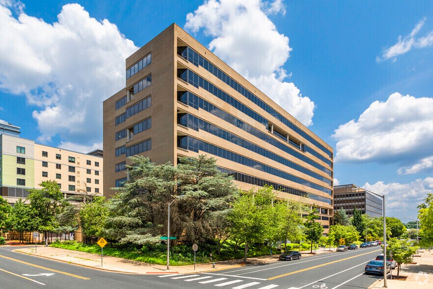 5515 Security Ln, North Bethesda, MD à louer - Photo du bâtiment - Image 2 de 16