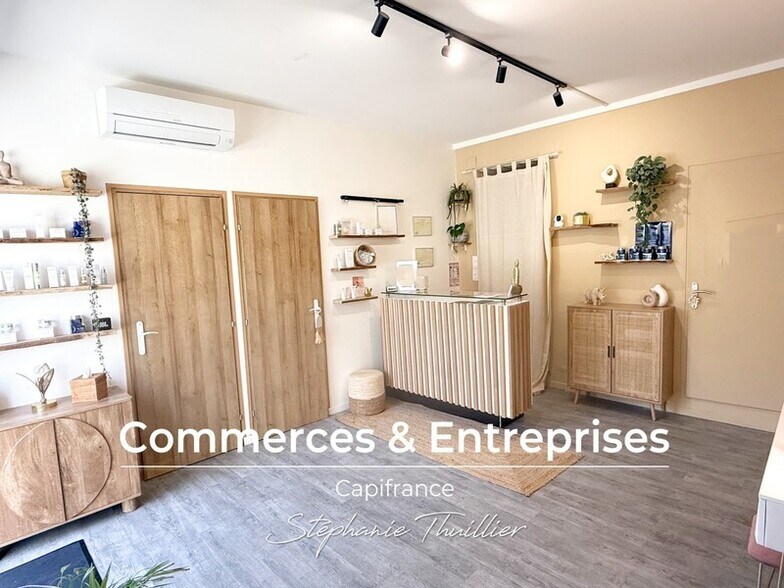 Retail in Pertuis for lease - Interior Photo - Image 2 of 4