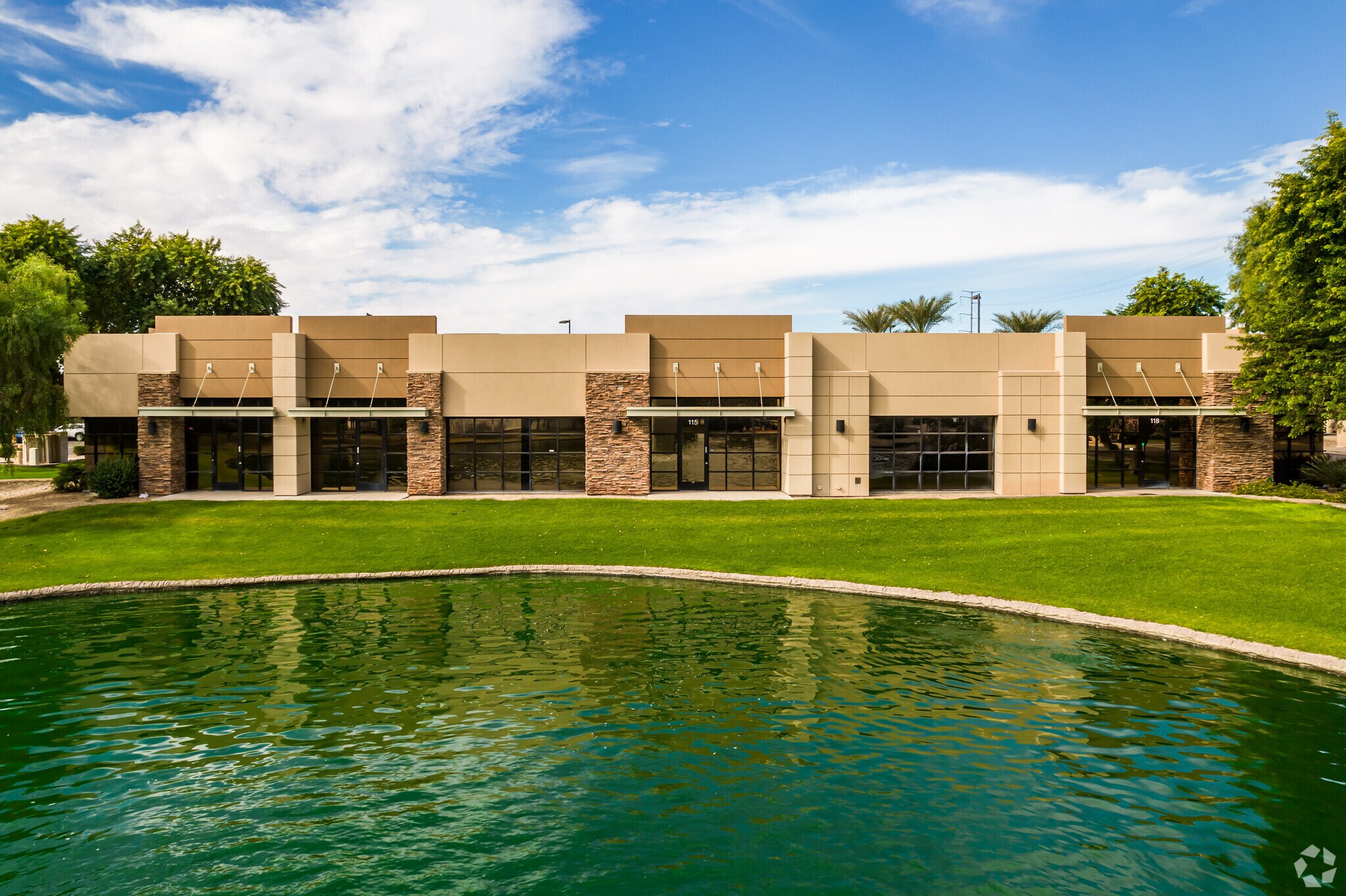 12647 W Smokey Dr, Surprise, AZ à vendre Photo du bâtiment- Image 1 de 12