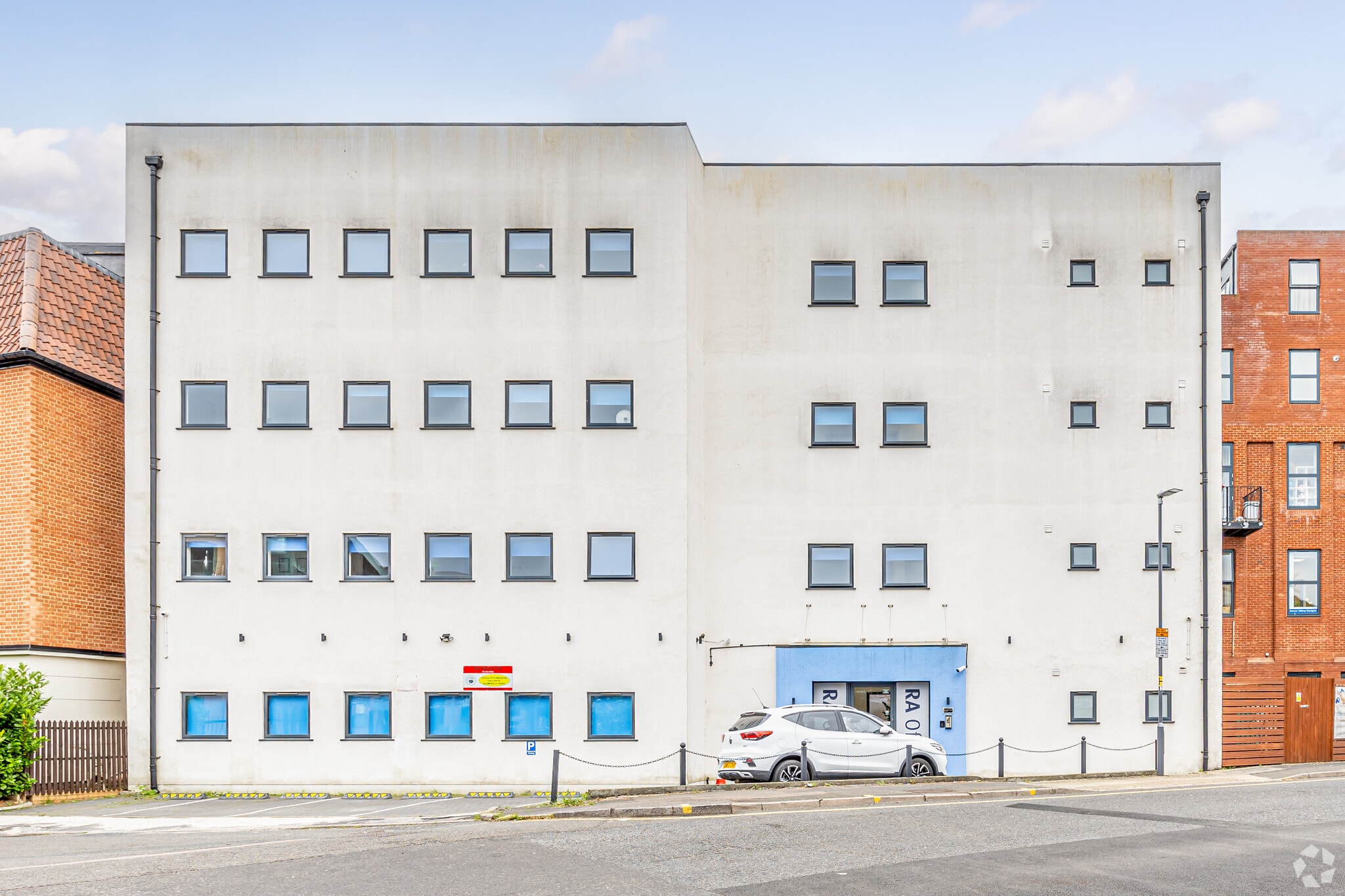 1 Marlborough Hl, Harrow for lease Primary Photo- Image 1 of 5