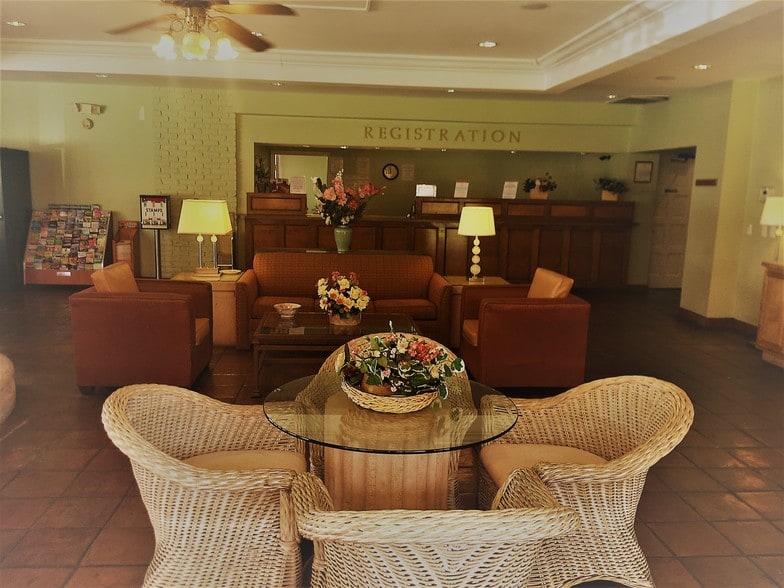 44089 Highway 27, Davenport, FL for sale - Lobby - Image 2 of 19