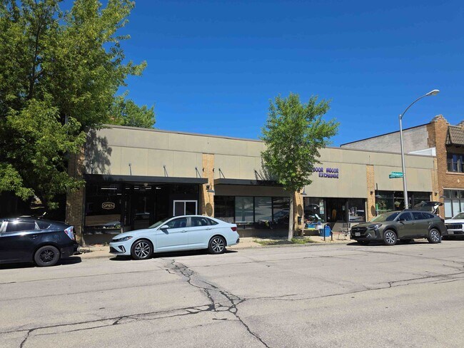 More details for 3040-3044 S Delaware Ave, Milwaukee, WI - Retail for Sale