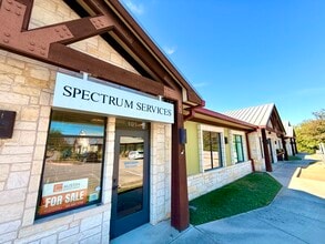 901 Cypress Creek Rd, Cedar Park, TX for lease Building Photo- Image 1 of 12