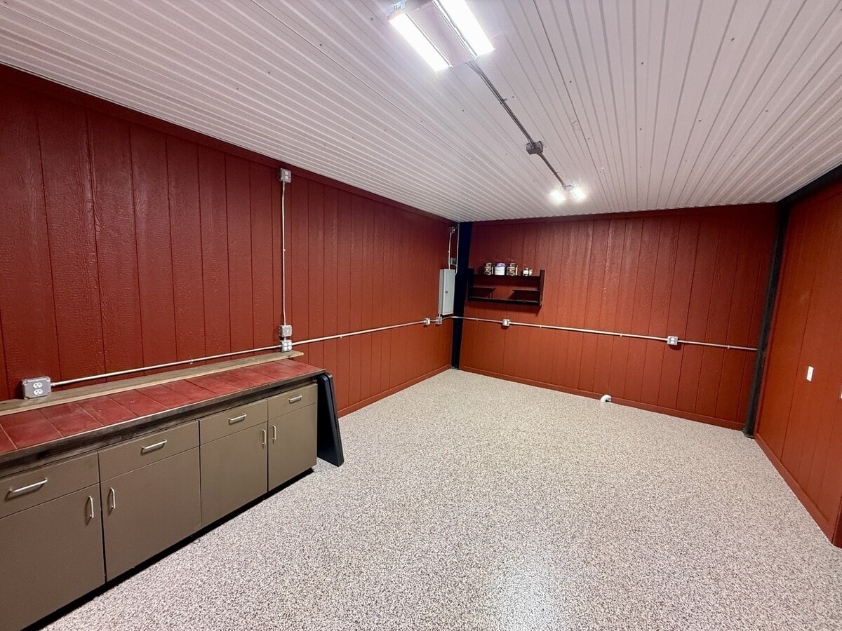 663 Valerie Ave, Hudson, WI 54016 - Unité 419 & 420 - - Photo intérieure - Image 1 of 5