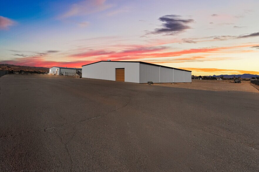 480 Pat Ave, Overton, NV à vendre - Photo du bâtiment - Image 2 de 116