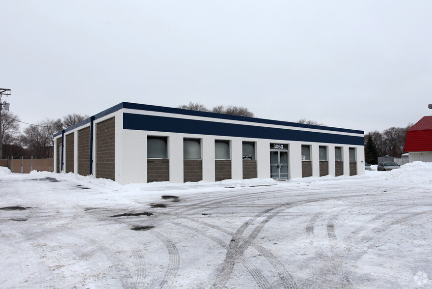 3060 Coon Rapids Blvd NW, Coon Rapids, MN for sale - Building Photo - Image 1 of 1