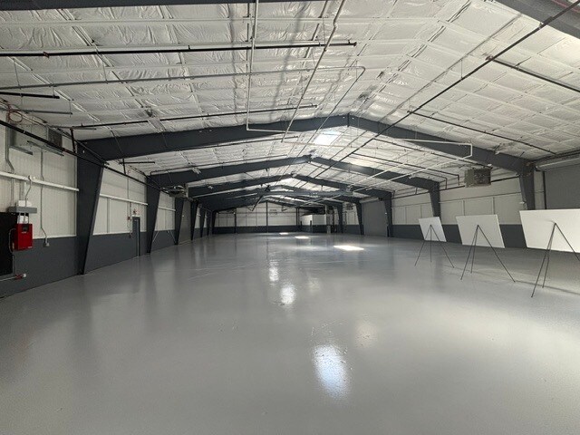120 Aldene Rd, Roselle, NJ à louer - Photo intérieure - Image 2 de 9