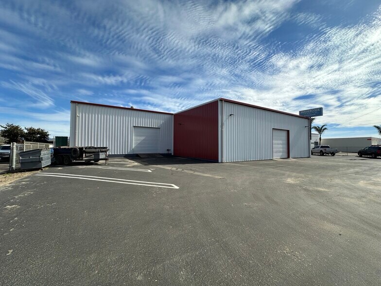 300 N Blosser Rd, Santa Maria, CA à louer - Photo du bâtiment - Image 1 de 10