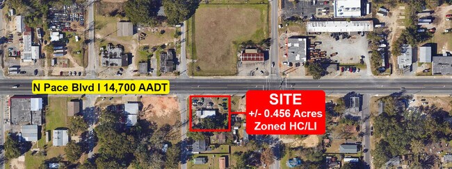 More details for 2000 N Pace Blvd, Pensacola, FL - Retail for Sale