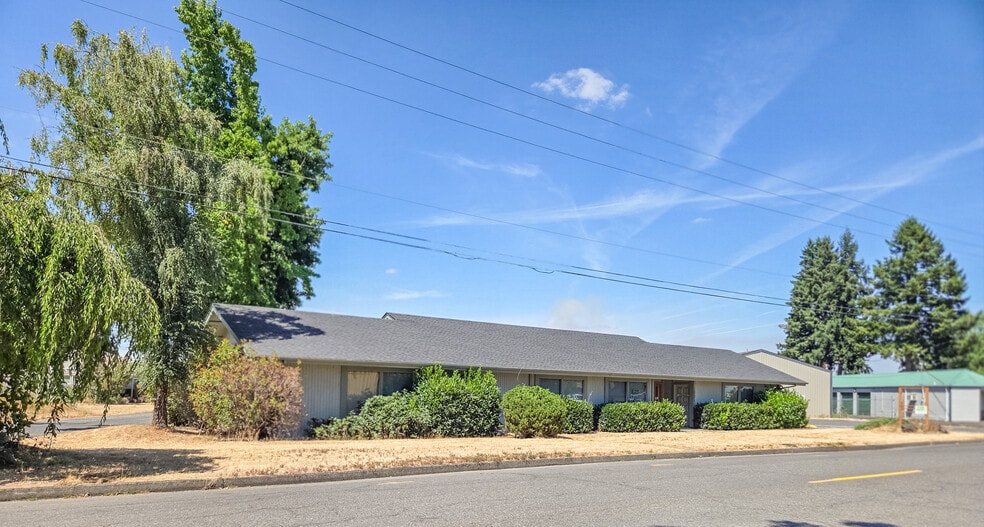 1881 W Washington St, Stayton, OR for lease - Primary Photo - Image 1 of 20