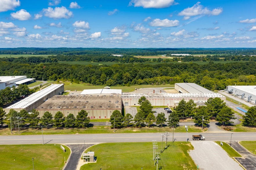 1300 Industrial Park Dr, Tuscaloosa, AL for sale - Building Photo - Image 2 of 3