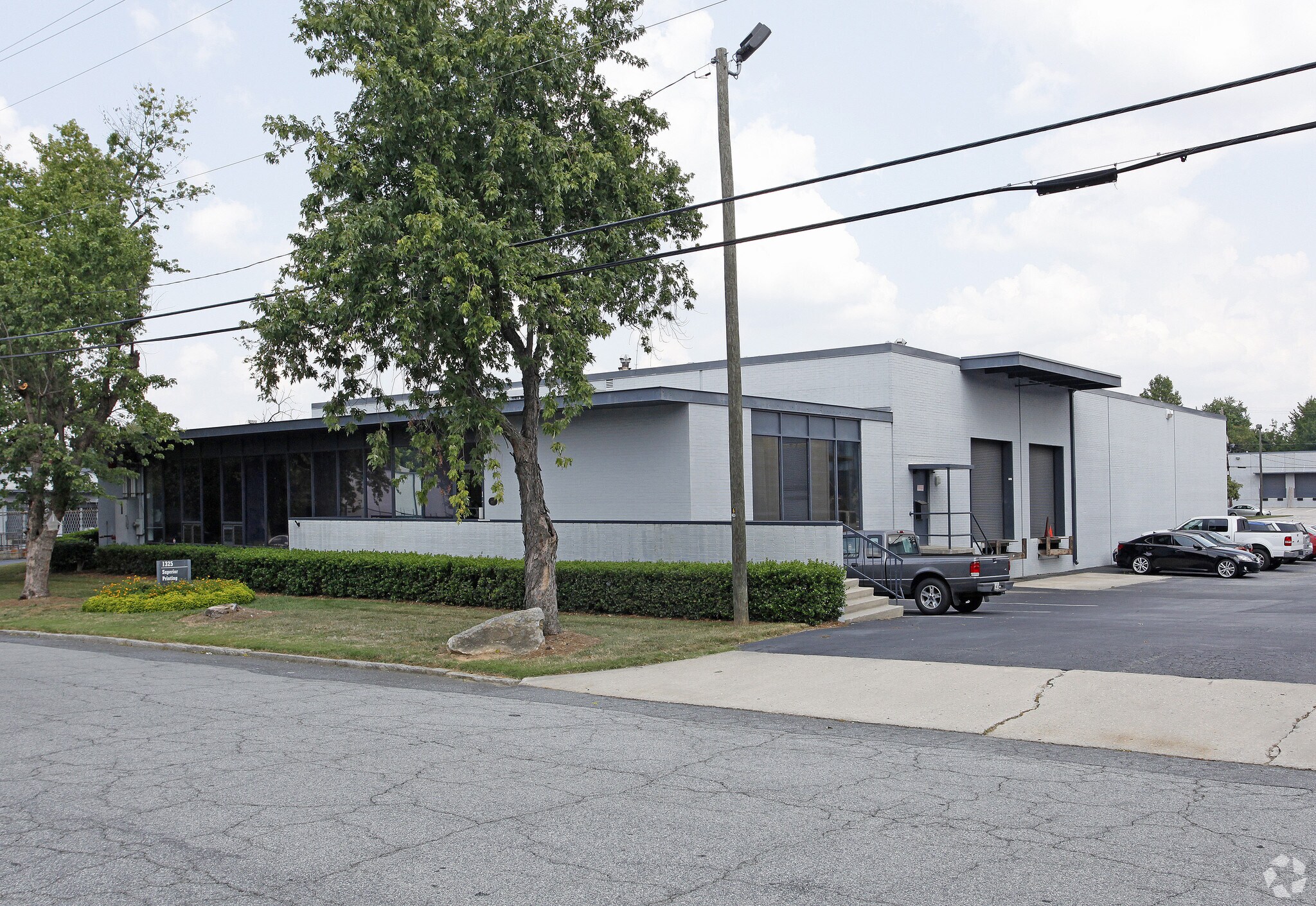 1325 Logan Cir NW, Atlanta, GA à louer Photo principale- Image 1 de 3