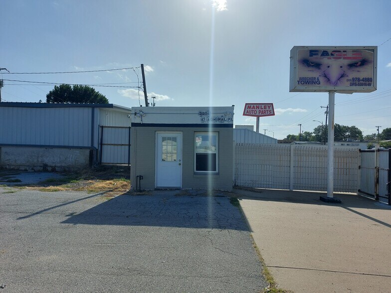 3604 E Admiral Pl, Tulsa, OK à louer - Photo du bâtiment - Image 3 de 7