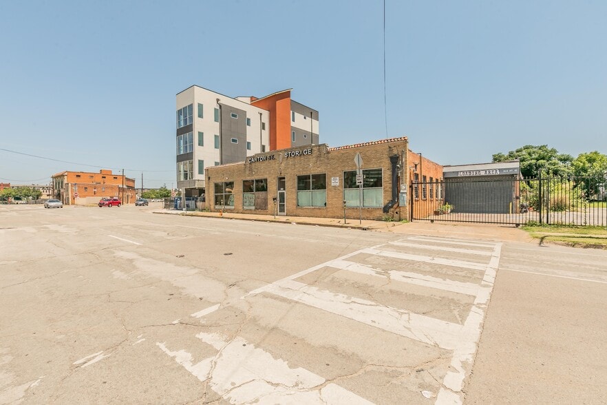 1820 Canton St, Dallas, TX for lease - Building Photo - Image 2 of 33