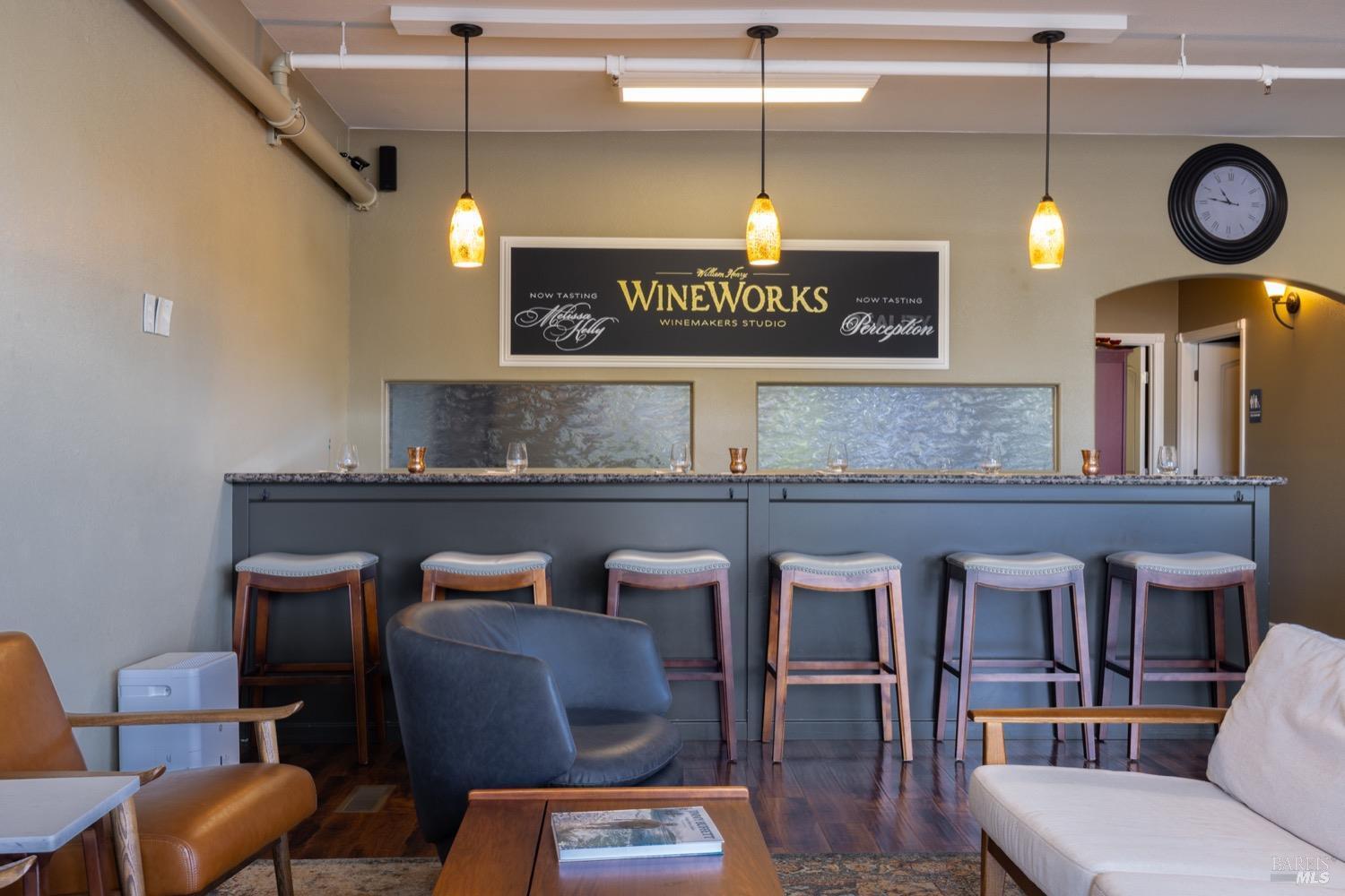 870 Gravenstein Hwy, Sebastopol, CA à vendre Photo principale- Image 1 de 17