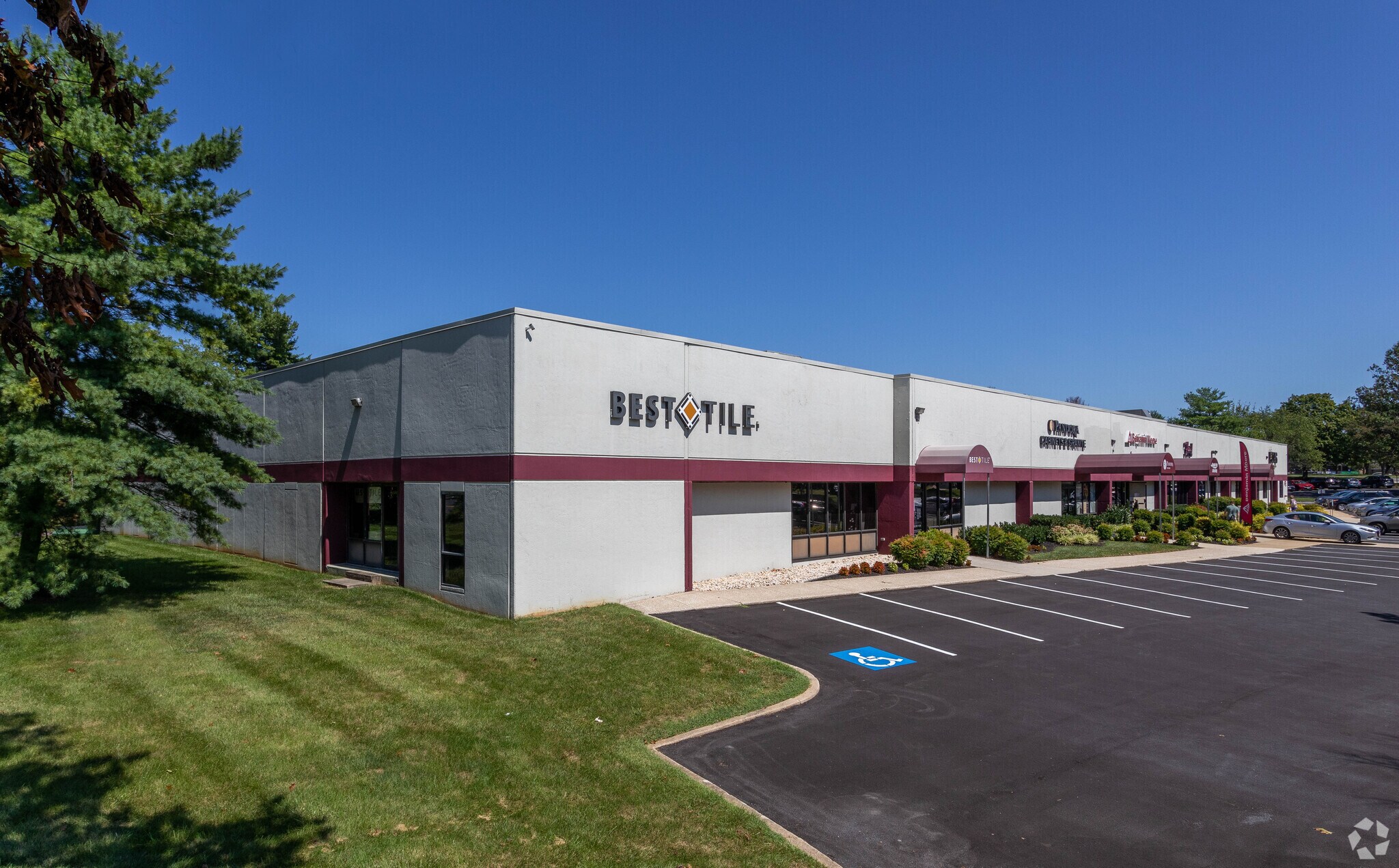 6822 Oak Hall Ln, Columbia, MD à louer Photo principale- Image 1 de 7