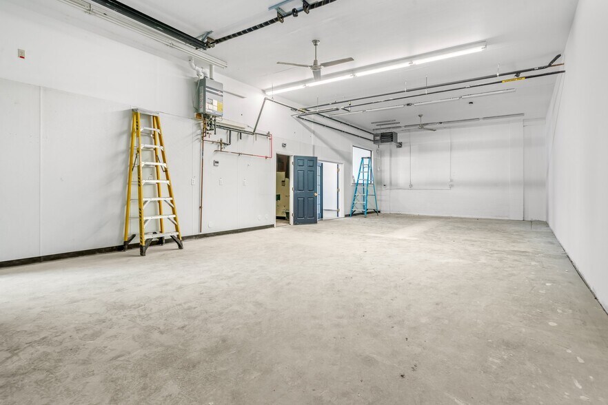 894 Lafayette Rd, Seabrook, NH à louer - Photo du bâtiment - Image 2 de 21