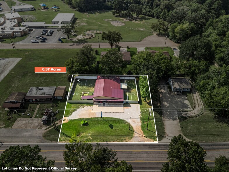 819 N Main St, Gladewater, TX à vendre - Photo du bâtiment - Image 2 de 42