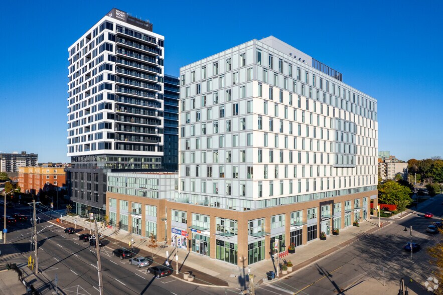 100 Bond St E, Oshawa, ON for lease - Primary Photo - Image 1 of 38