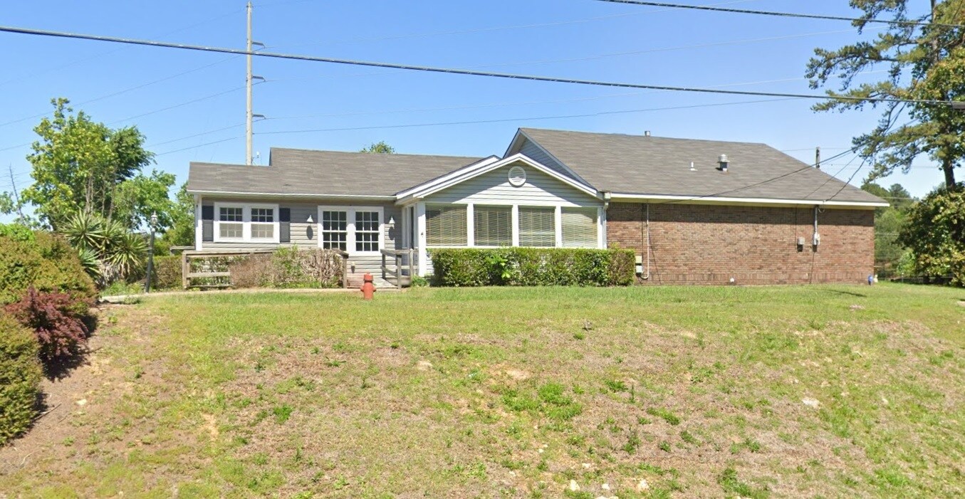 2127 Old Montgomery Hwy, Pelham, AL à vendre Photo du bâtiment- Image 1 de 4