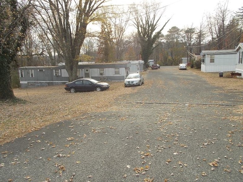 1125 W Lebanon St, Mount Airy, NC à vendre - Photo du bâtiment - Image 1 de 1