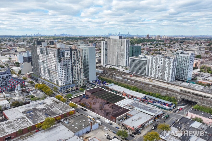 14901 95th Ave, Jamaica, NY for sale - Building Photo - Image 1 of 4