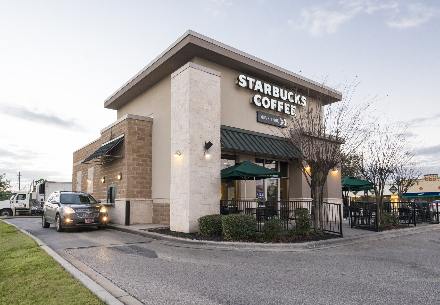 7215 Blanco Rd, San Antonio, TX for sale Primary Photo- Image 1 of 1