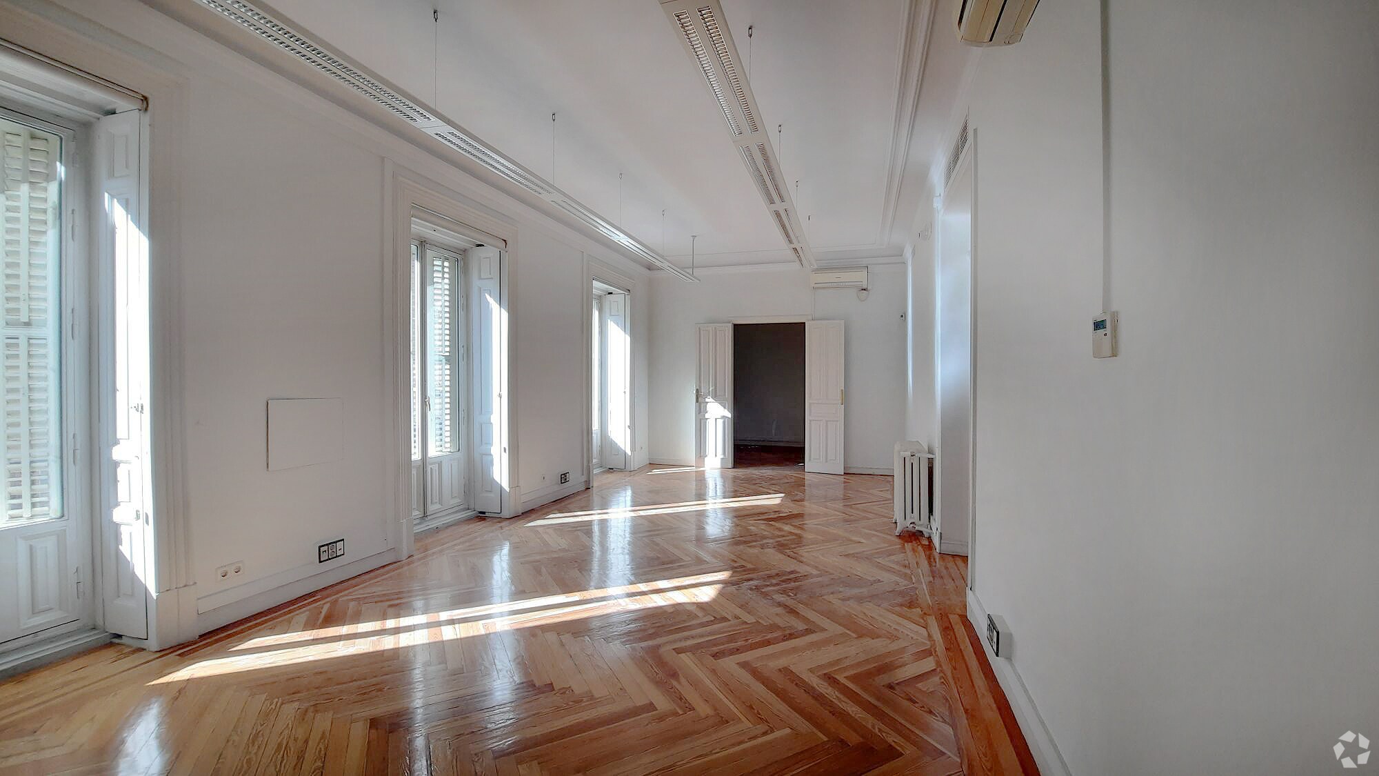Office in Madrid, Madrid for lease Primary Photo- Image 1 of 2