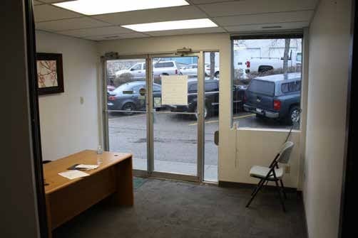 6923 Farrell Rd SE, Calgary, AB for lease - Interior Photo - Image 3 of 8