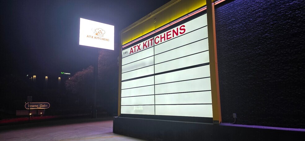 510 E Anderson Ln, Austin, TX à louer - Photo du bâtiment - Image 2 de 14