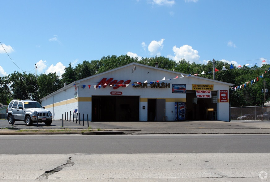 2492 Youngstown Rd SE, Warren, OH for lease - Primary Photo - Image 1 of 17